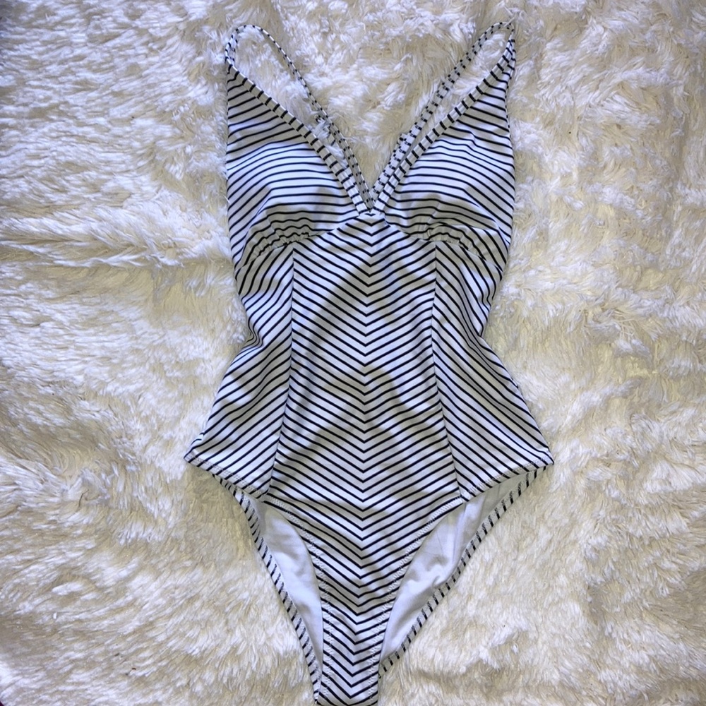 CUPSHE One Piece Swimsuit